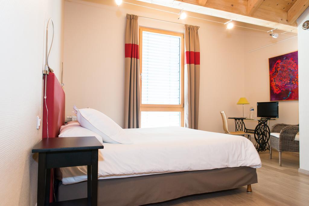 Ame De La Terre Bed & Breakfast Ruffey-les-Echirey Phòng bức ảnh