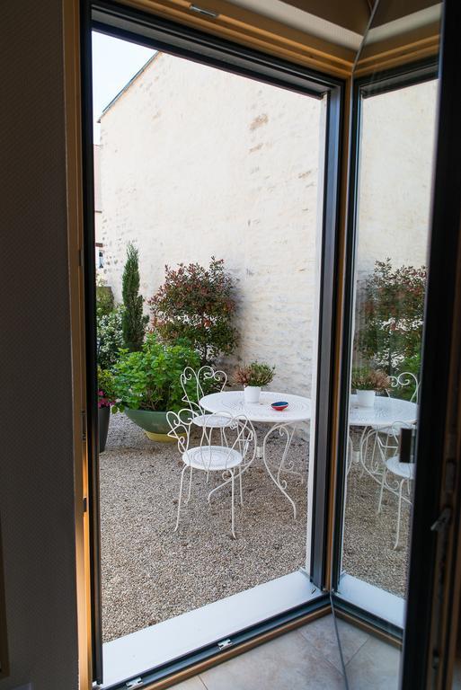 Ame De La Terre Bed & Breakfast Ruffey-les-Echirey Phòng bức ảnh